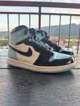 Air Jordan 1 Retro high OG “ Blue chill”