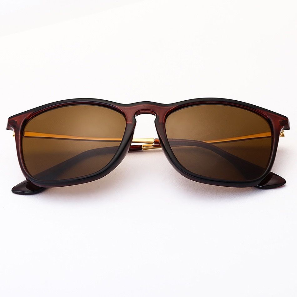 Ray-Ban Chris rb4187. Солнцезащитные очки.