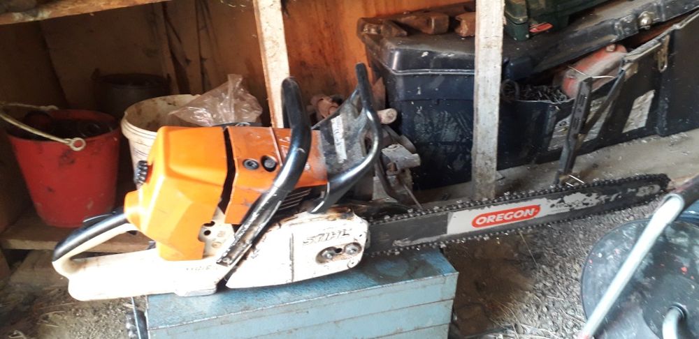 Vând Stihl 461 In perfecta stare de funcționare nu trimit in tara