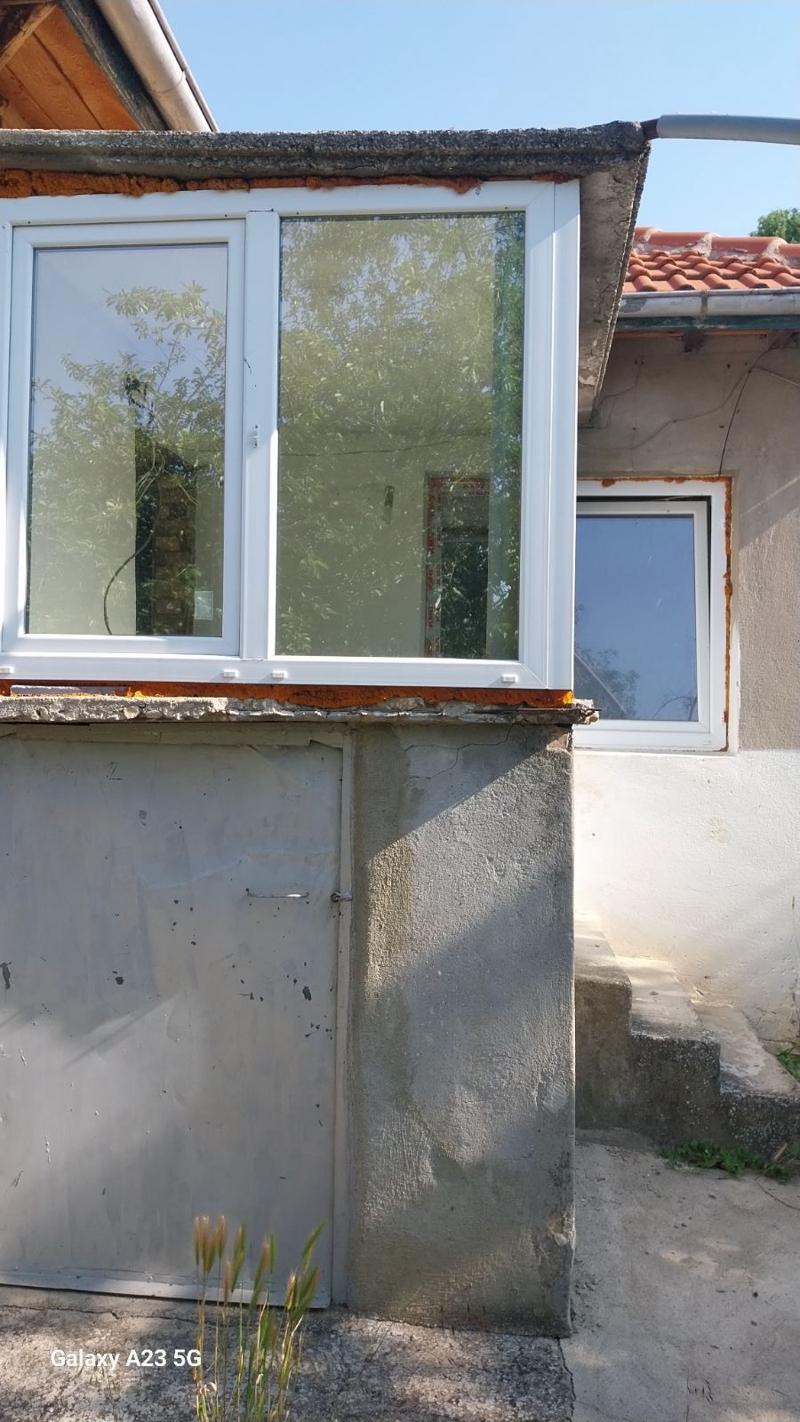 Продавам къща в гр Вълчи Дол