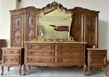 Mobilier dormitor din lemn masiv de nuc/ baroc