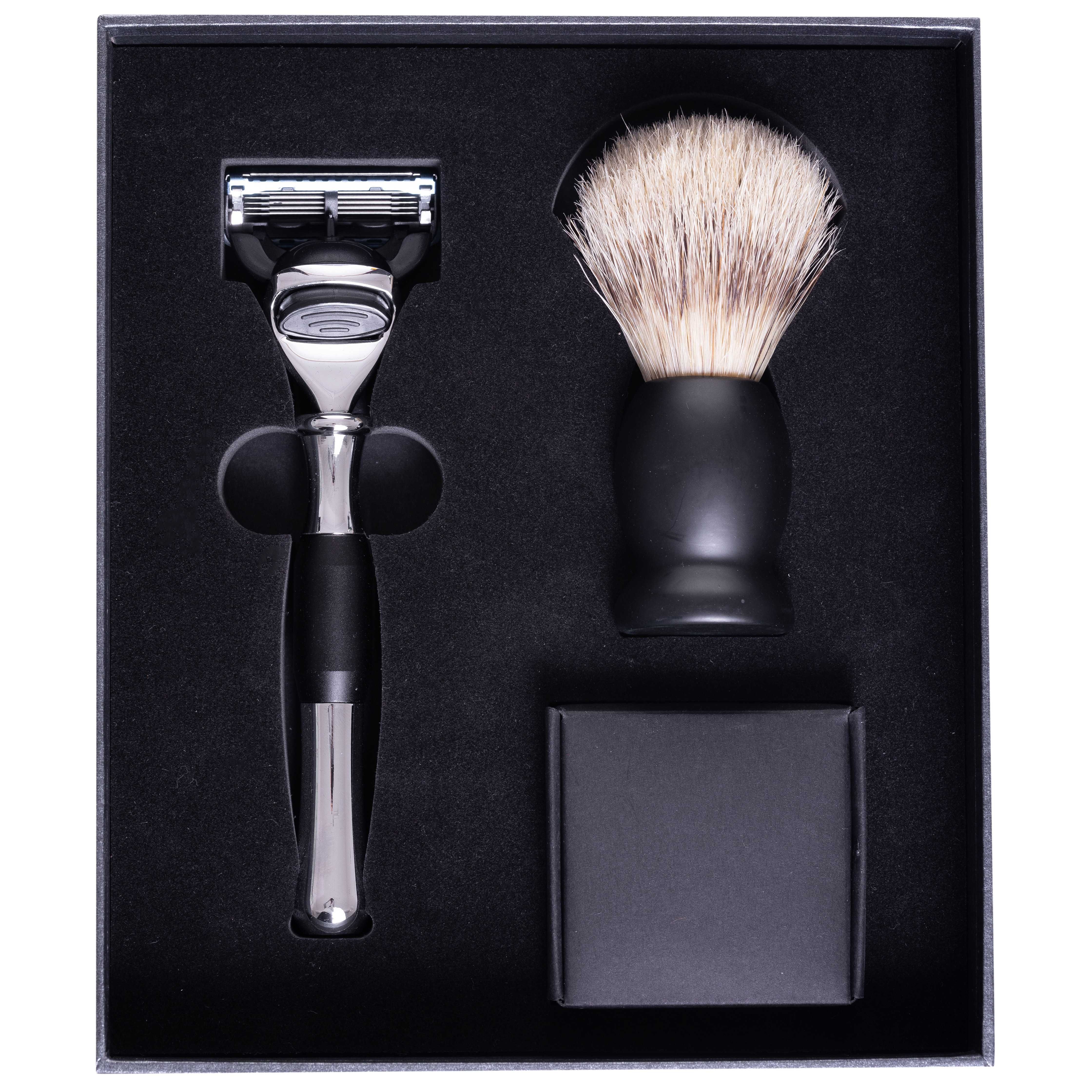 Set cadou barbierit cu Safety Razor, 5 lame, maner din metal argintiu