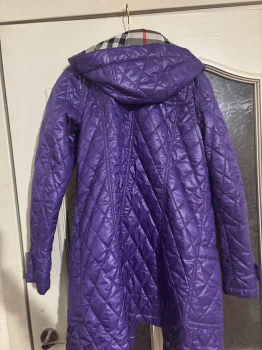 Burberry яке лилаво