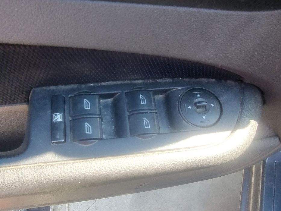 Butoane comanda geamuri sofer Ford Focus 2 (DA) [Fabr 2004-2012] 1.8 T