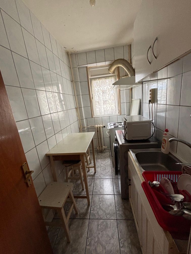 Vand apartament 2 camere