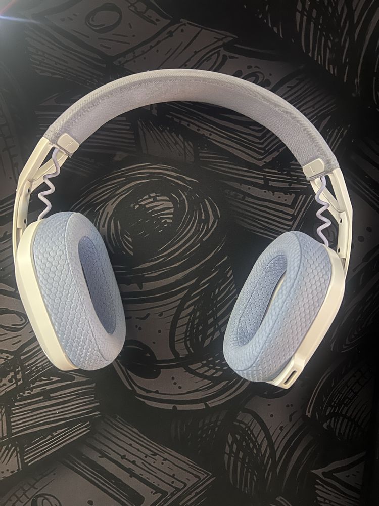 Наушники Logitech G435