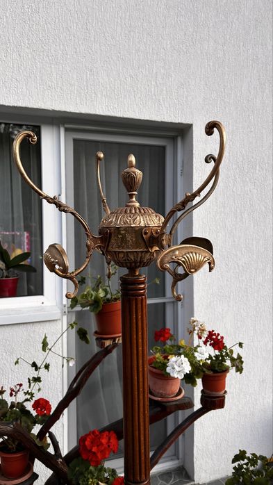 Cuier din bronz masiv