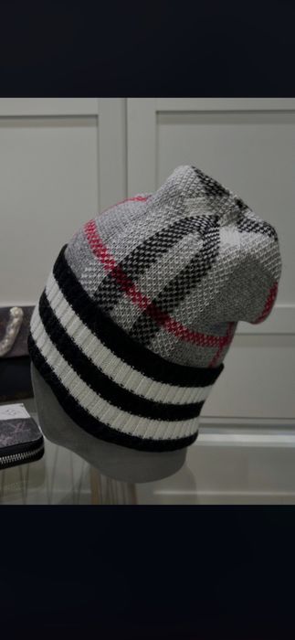 Fes Burberry model 2026, 2 modele