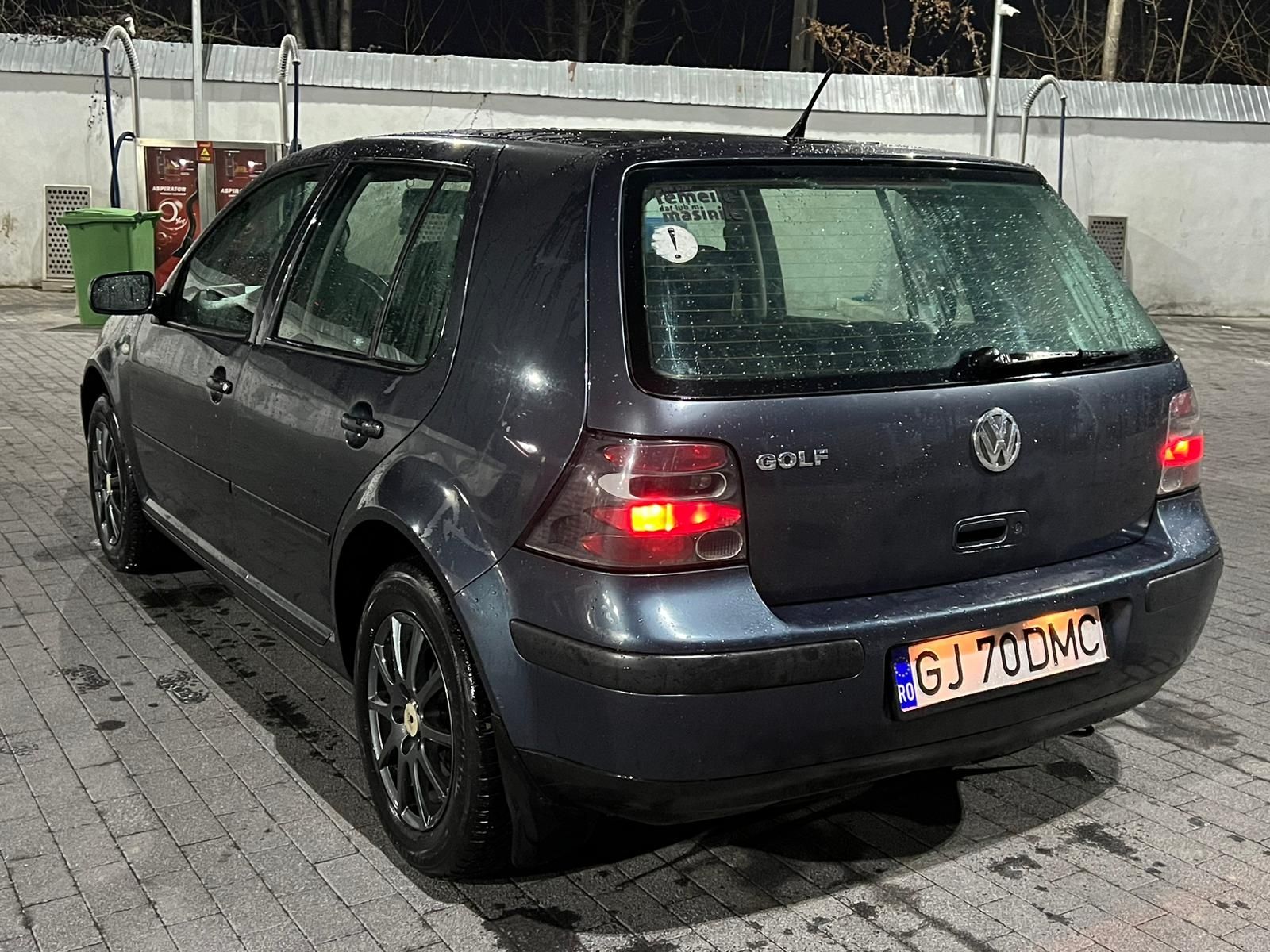 Vând golf 4 1.4 16valve