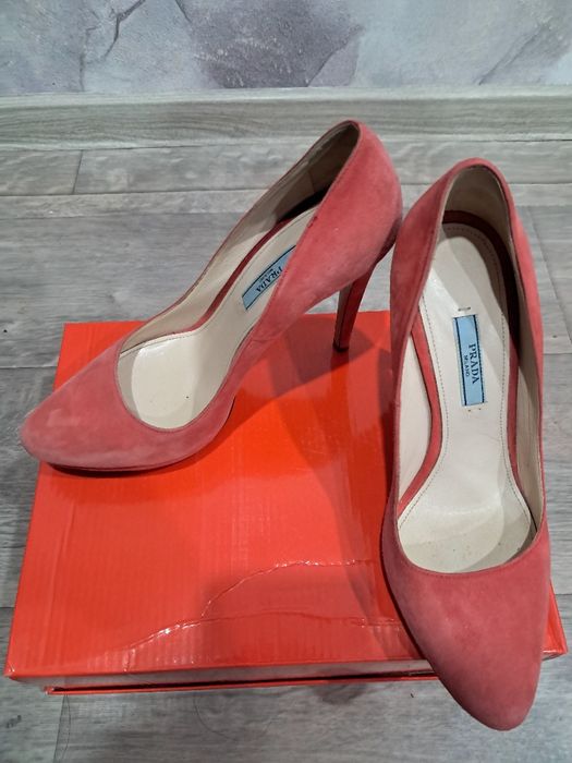 Продаю туфли Prada оригинал