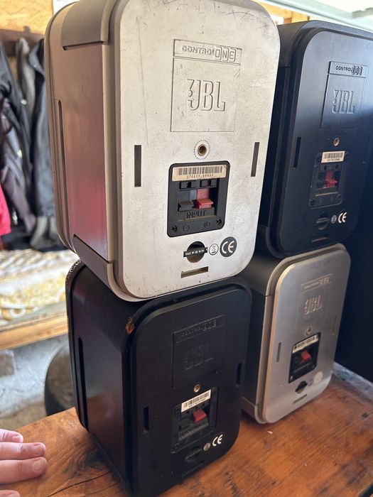 Vand boxe jbl monitor one si bass activ infinity