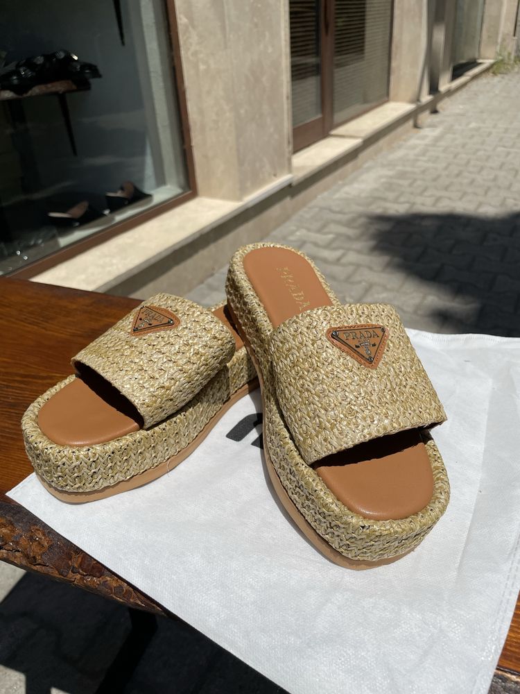 Prada дамски чехли