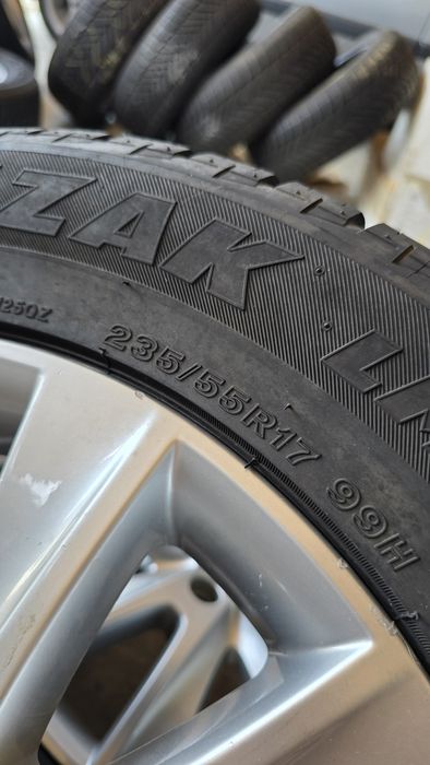 Jante Originale VW Tiguan , Passat , Golf , 5x112 , 235 55 R17  !