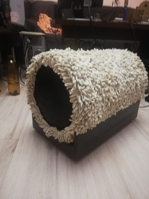 Продам отличный сафбуфер, на декоративной подлжке