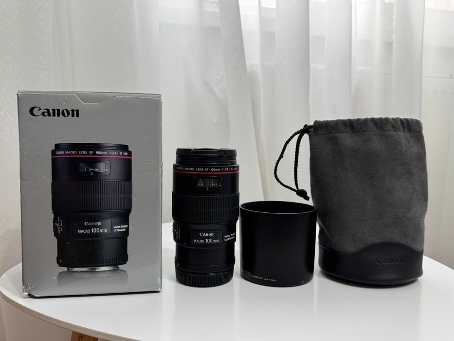 Canon EF 100mm F2.8L Macro IS USM