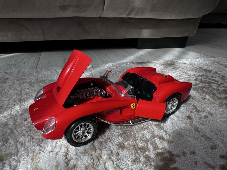 Machete Ferrari de colectie