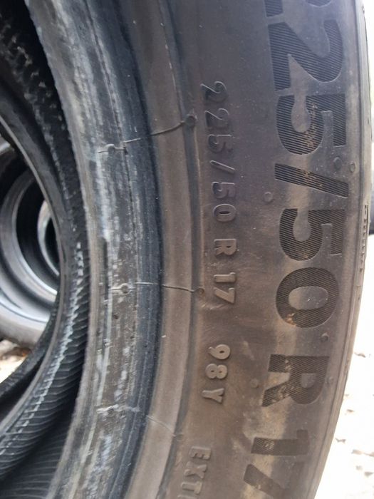 Anvelope 225/50R17 marca Continental, DOT 2021,7 mm