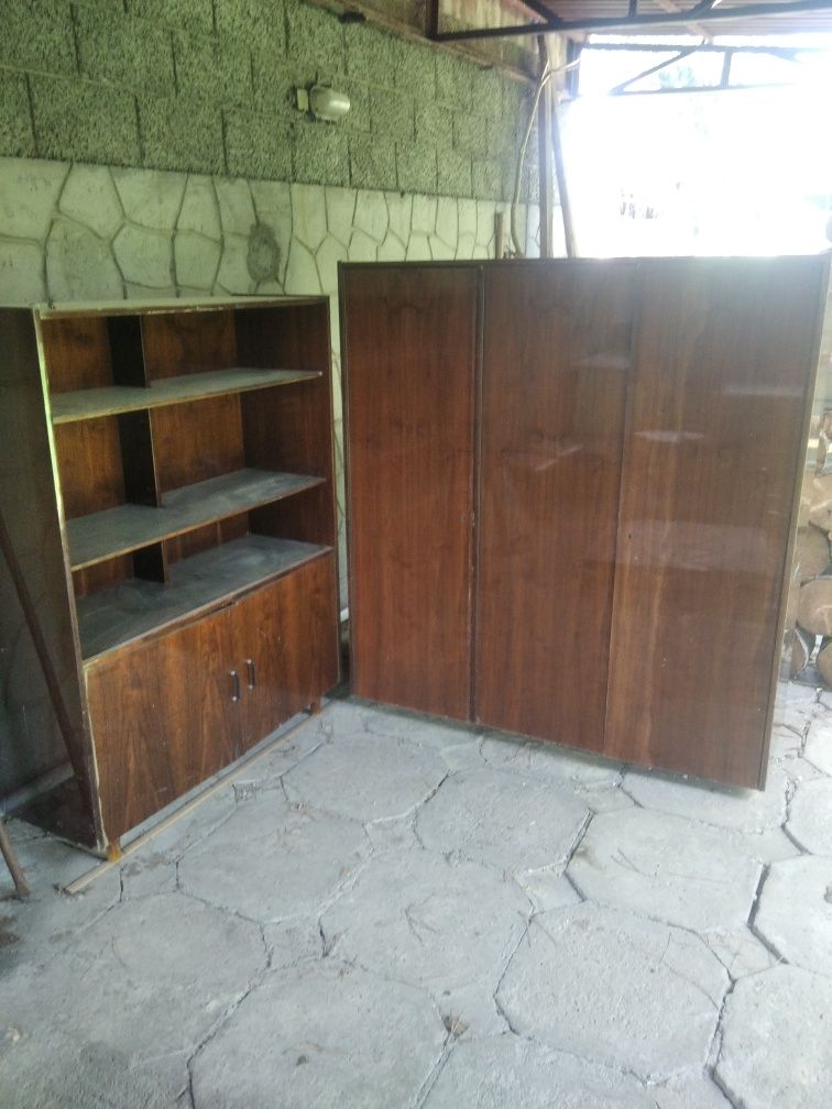Продам шкафы в хорошем состоянии.