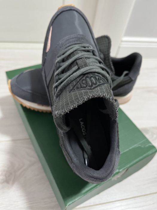 Pantofi/ adidasi Lacoste marimea 37