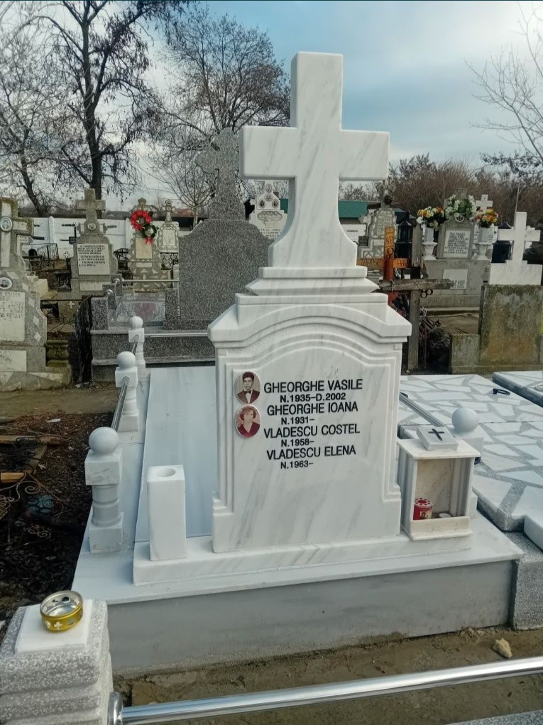 Cruci marmura Lucrări construcții cimintir