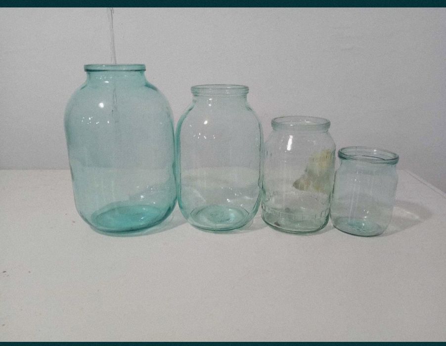 Продам банки стеклянные 2 л, 1 л, 0,5л