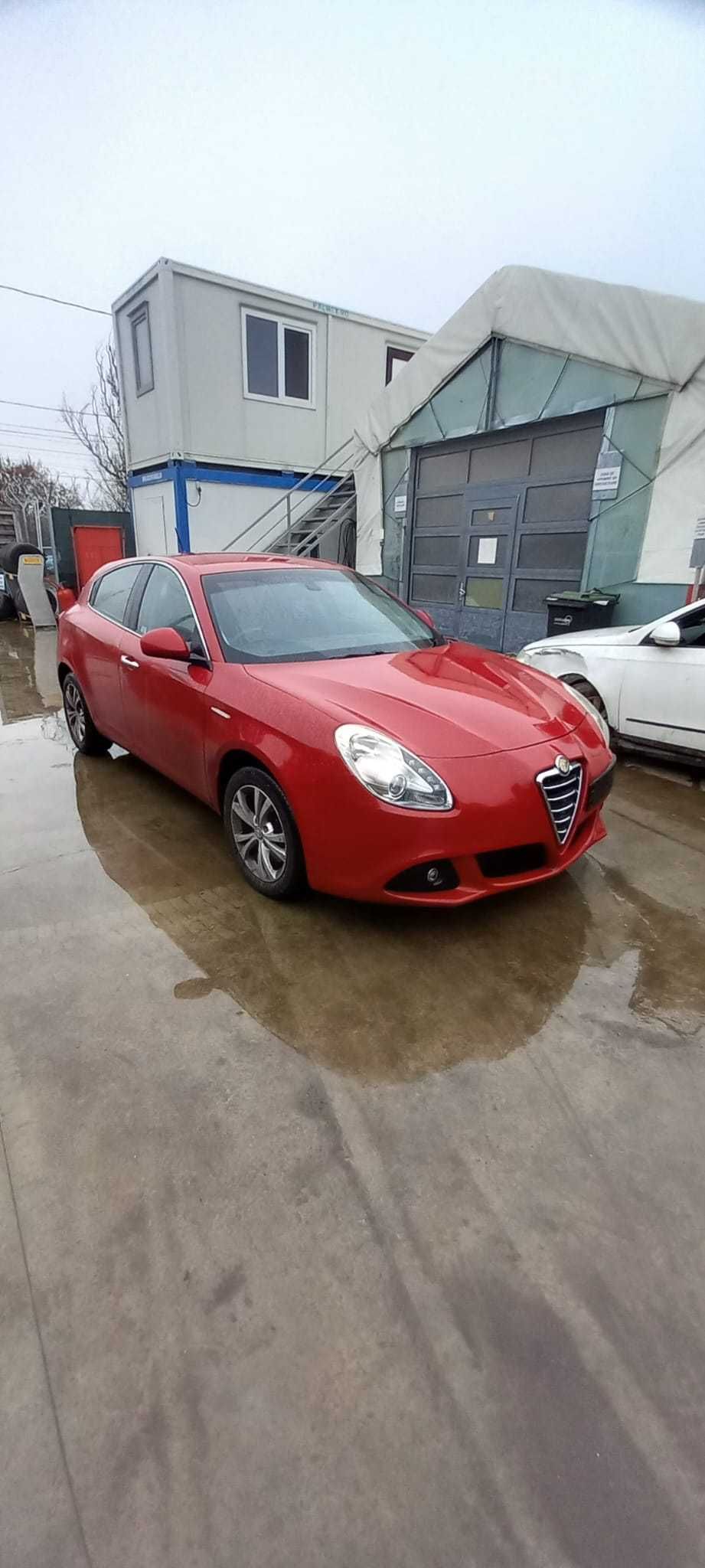 Alfa romeo GIULIETTA 2.0 JTD an 2011 Dezmembrez/Dezmembram