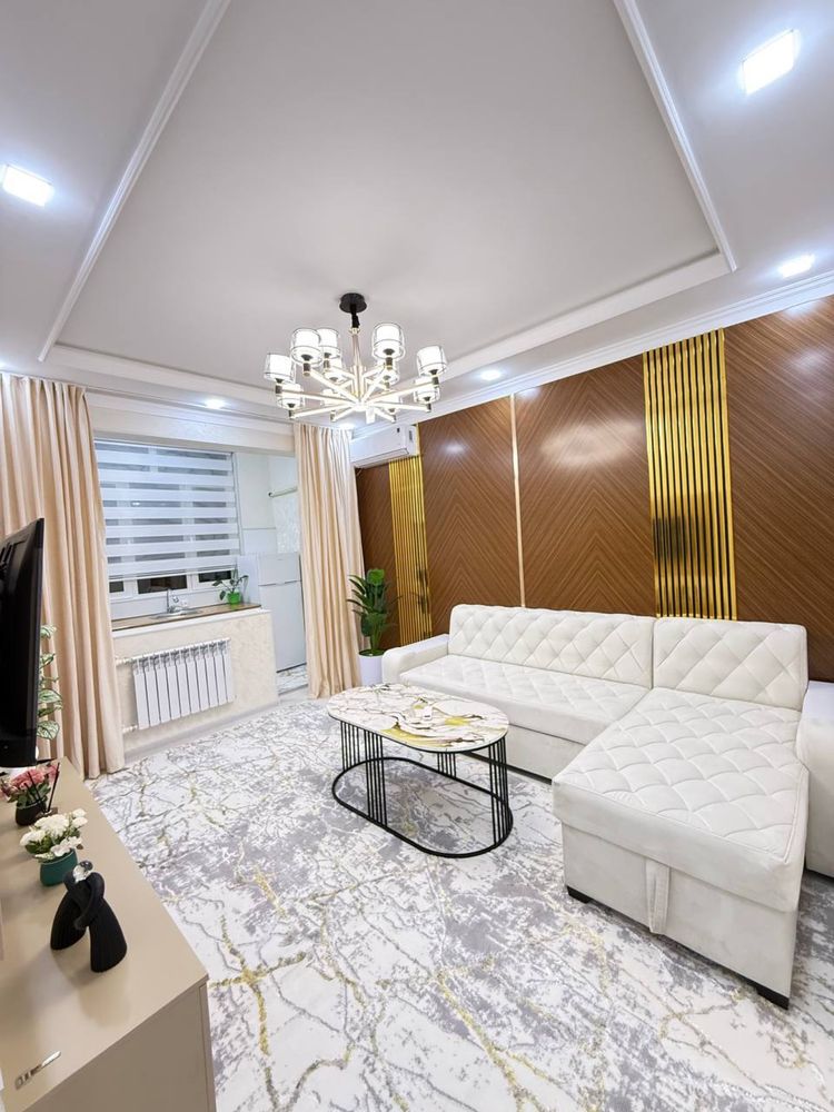 Продаётся срочно 3*4/4/4 квартира. Чиланзар. 7-квартал.