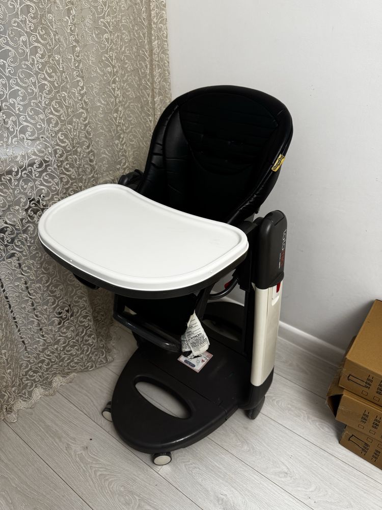Стульчик для кормления  Peg Perego Tatamia 3 в 1