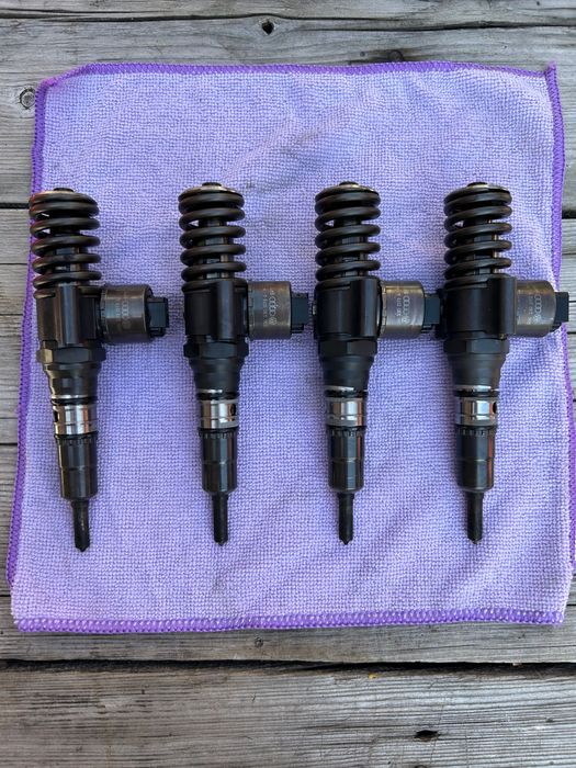 Injectoare Audi a4 b7 2.0 TDI 16V