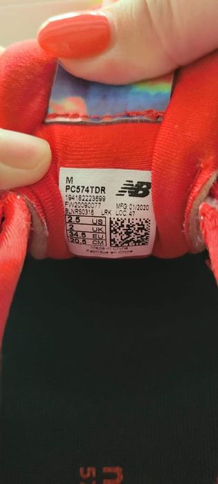 Vand pantofi sport originali