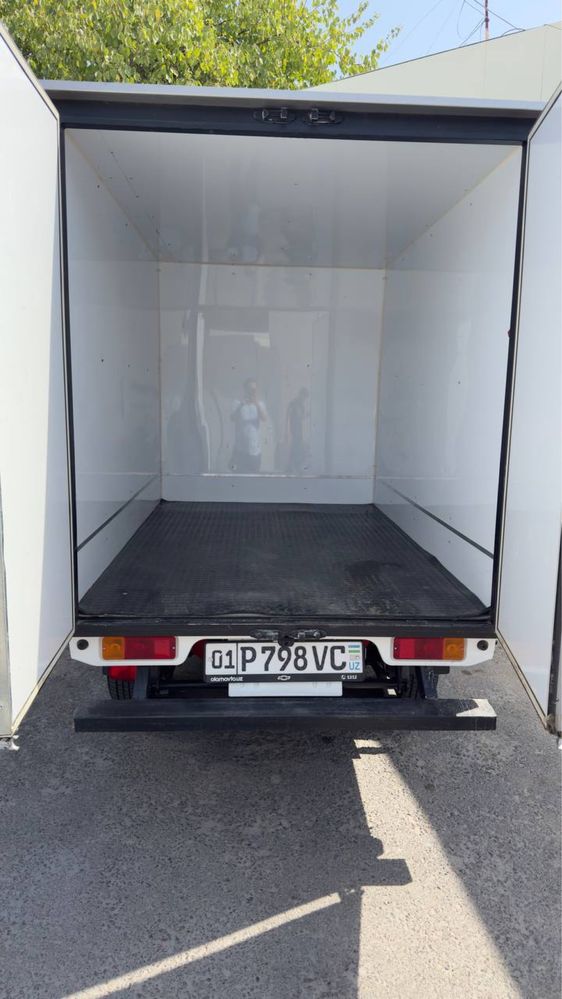 Chevrolet Labo 2024 oq bort yasalgan