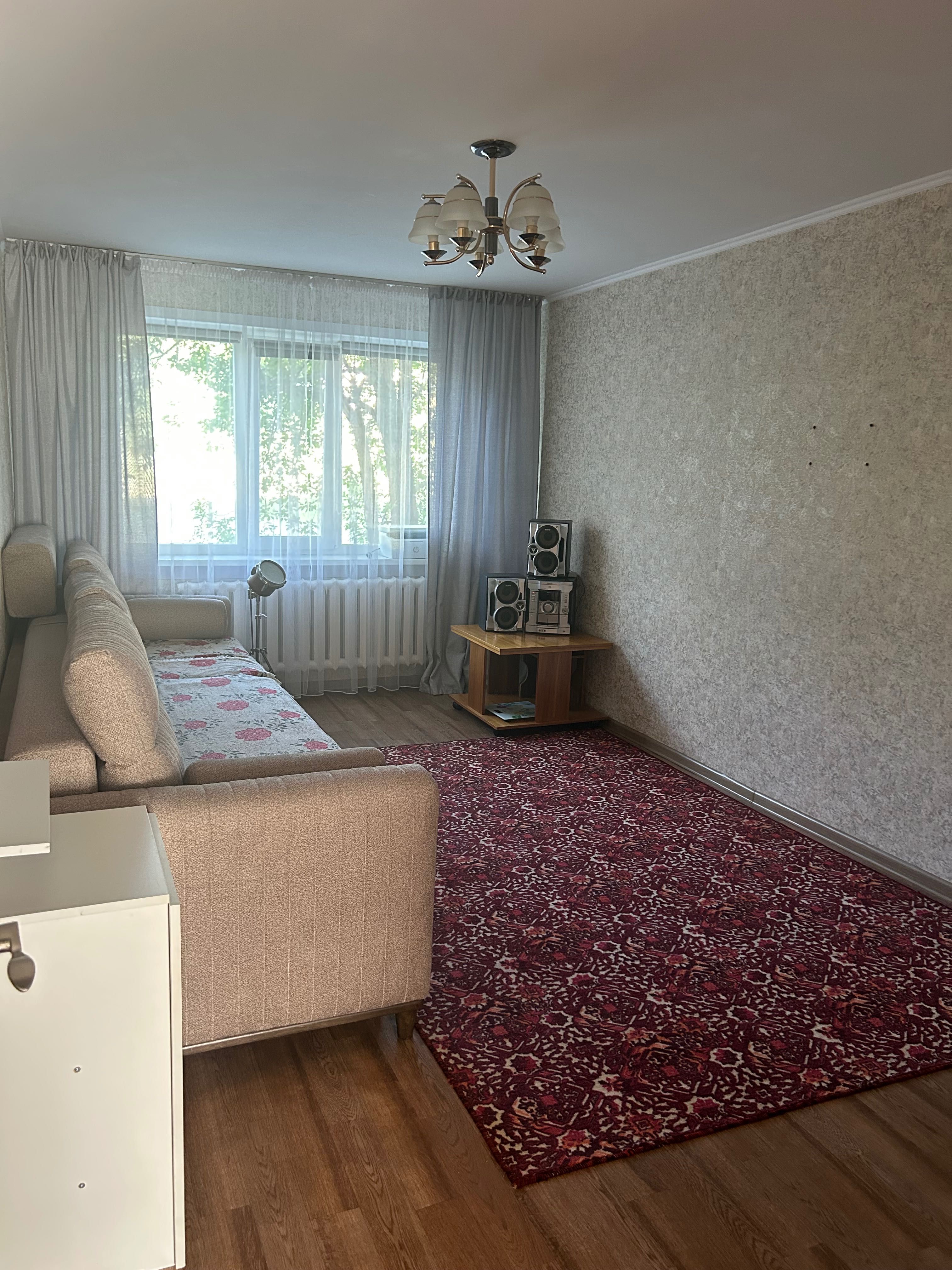 Продам теплую квартиру