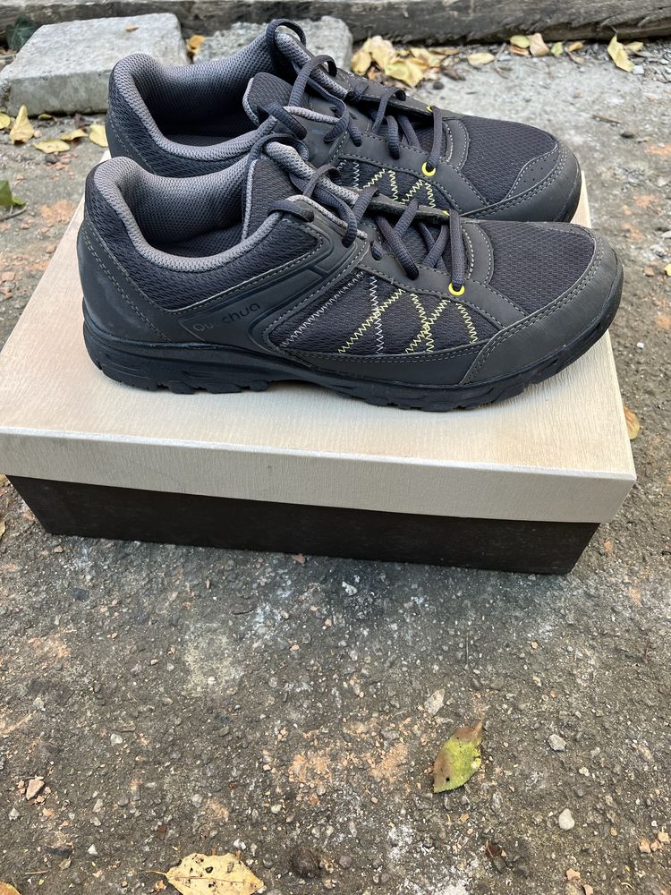 Addidas-Спортни обувки 41-ви номер