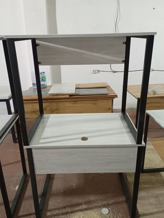Kompyuter stoli bir kishilik