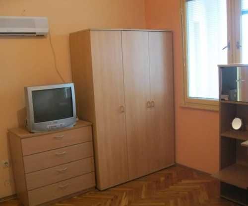 Дава се под наем Двустаен апартамент в София, Слатина - 68 кв.м за 368.73 € - Снимка #4