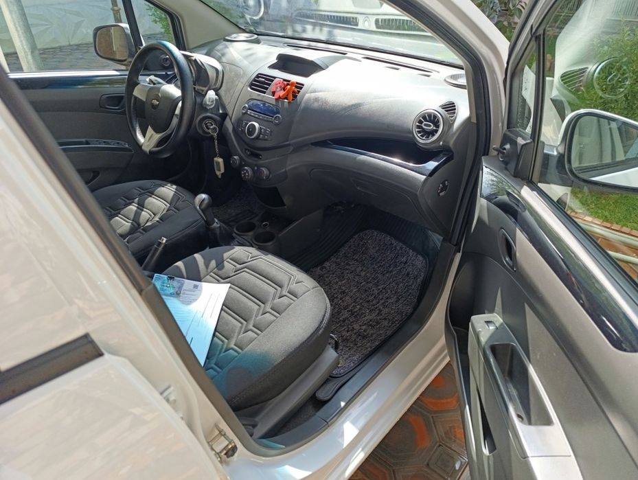 Автомобиль СПАРК