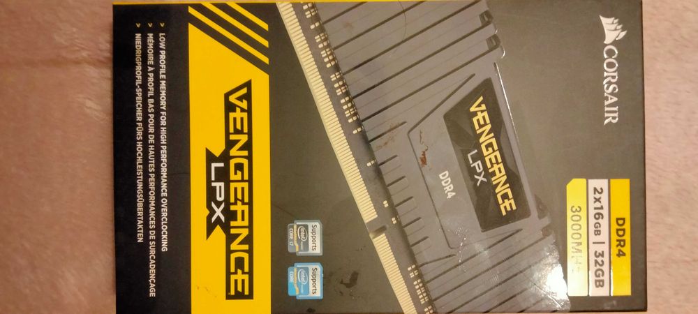 memorie DDR4 Corsair 32GB
