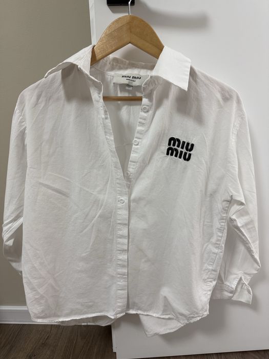 Риза miu miu и дрехи