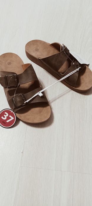 Новые женские шлепанцы