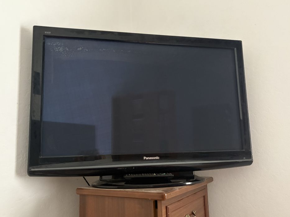 Продаю телевизор Panasonic