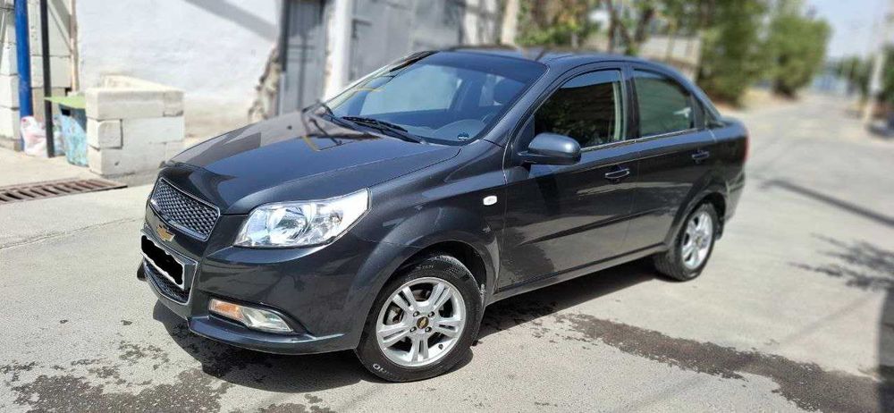 Срочно продам NEXIA 3