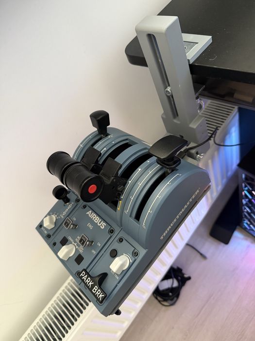 Thrustmaster TCA Quadrant Airbus Edition РУД