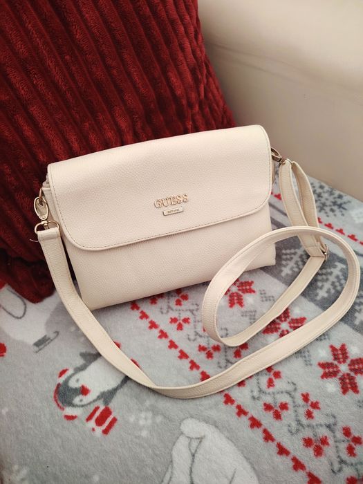 Geanta Guess, nu Karl, Zara