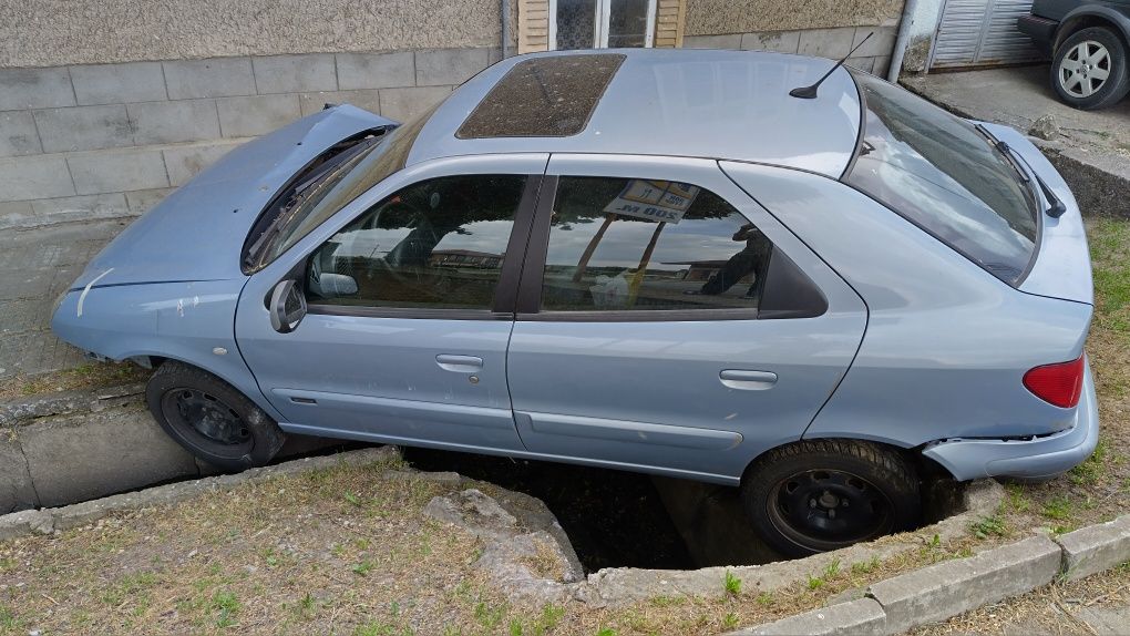 Citroen Xsara 1.4i 75кс за части