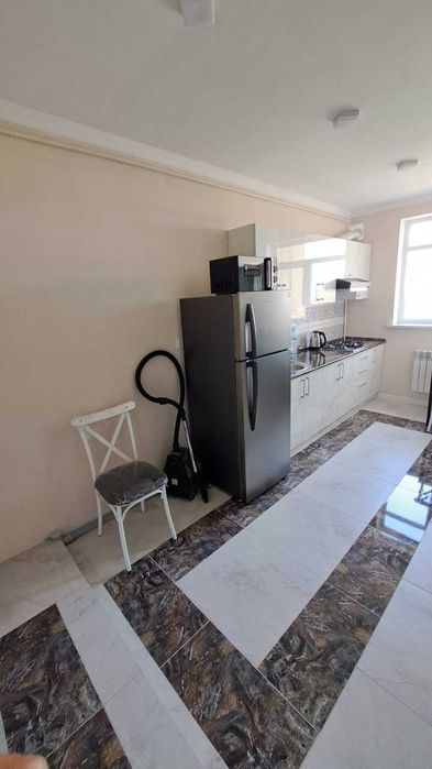 Аренда ц5 , 2 ком кв, вдоль дороги, центр