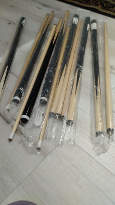 Tacuri de biliard din 2 bucăți