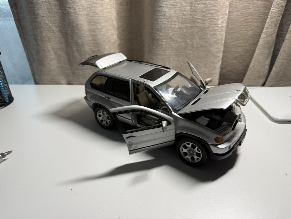 Vand Macheta BMW X5 1:18