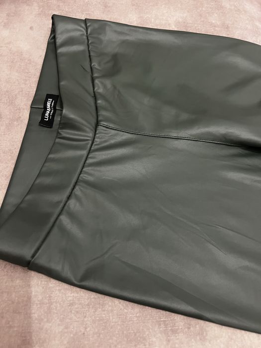 Дамски кожен клин, в зелен цвят