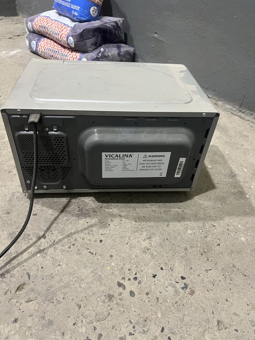 Mikravalnovka yengi olingan 3 oy ishlatilgan holati ideal narxi 550 mi