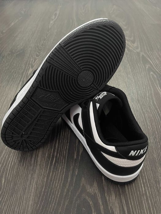 Adidasi Nike DUNK Low Retro Produs NOU 2023 Tenesi Baieti Barbati